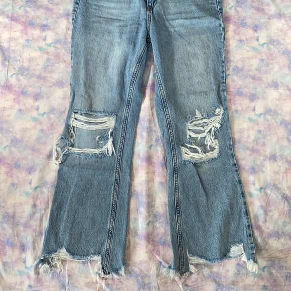 SoldHP🫧[ BDG ] Distressed High Rise Cropped Flare - Picture 2 of 11